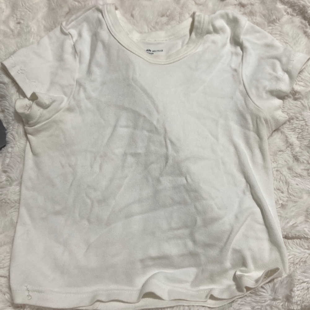 BRANDY MELVILLE BABY TEE